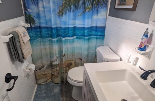Fort Lauderdale House | 5⭐️ Waterfront Home In Ft. Lauderdale 😎 HEATED Pool & Hot Tub ✨ Dog-Friendly!!!
