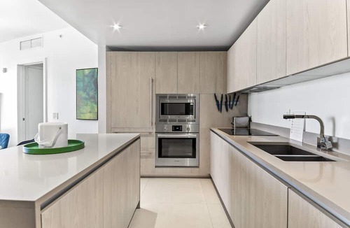 Hollywood Condo | Miami Waves Retreat:2BR/2BA Beauty