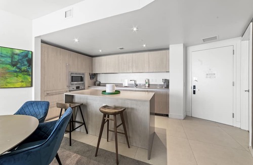 Hollywood Condo | Miami Waves Retreat:2BR/2BA Beauty