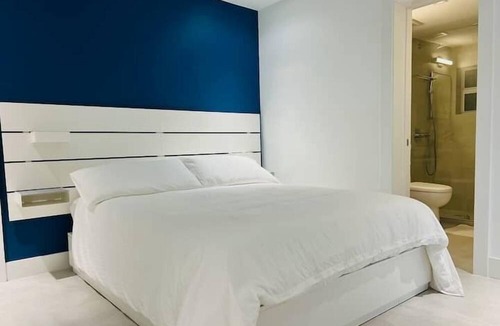 Middle River Terrace Apartment | 2 Bedroom 761904 by Houzlet