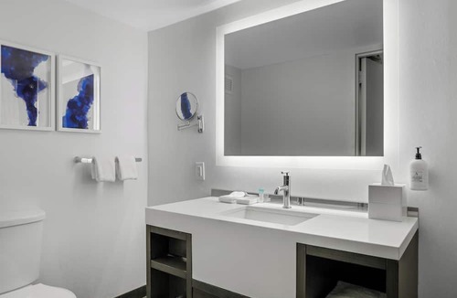 East Rutherford Hotel | Major international sporting event Stay Near MetLife Stadium & NYC
