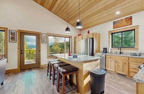 Kalispell House | Newly built cabin, unparalleled views of forest, close to ski, hiking and lake