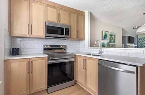 Berkeley Condo | 2 Bedroom Condo, Sleeps 6, Greensprings Hilton in Williamsburg!
