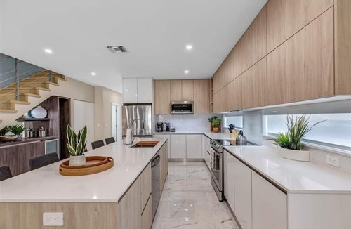 Tarpon River House | Premium 3-Suite Townhome in Fort Lauderdale w/Pool, near Las Olas & FLL