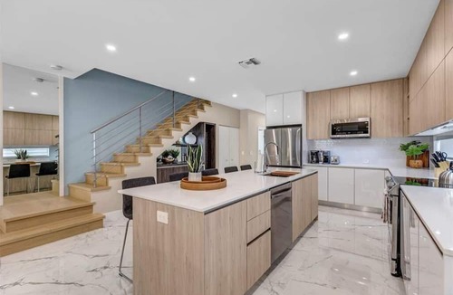 Tarpon River House | Premium 3-Suite Townhome in Fort Lauderdale w/Pool, near Las Olas & FLL