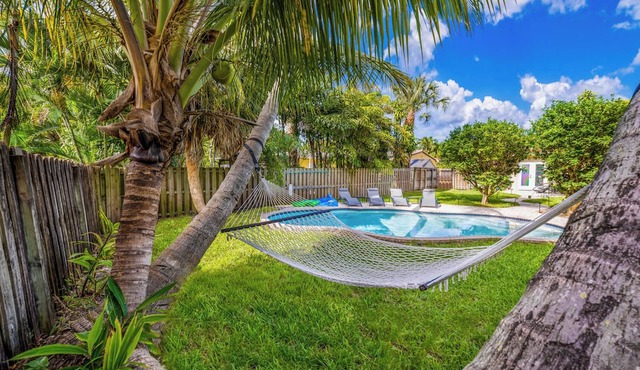 Charming 2-bedroom House with a Private Pool in the Heart of Fort Lauderdale