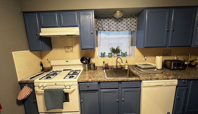 Minutes away from branch brook park and 15 minutes away from Newark airport.